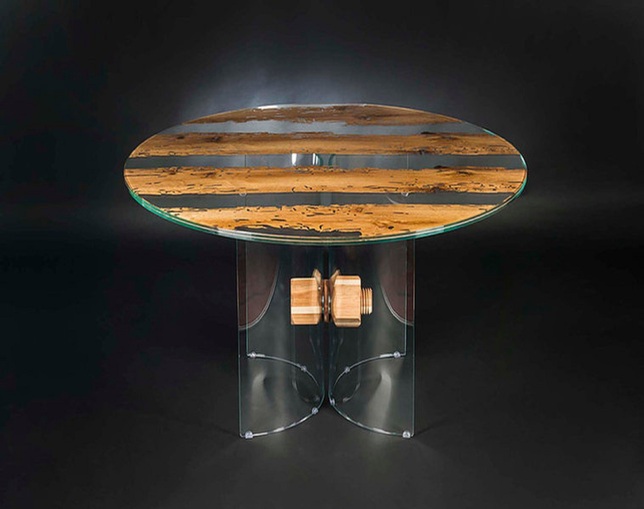 VG Glass in wood ダイニングテーブルIIの写真