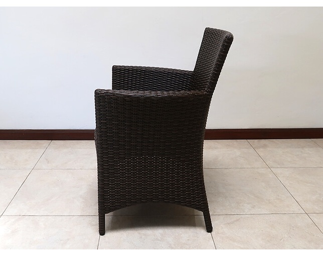 TUBAN Synthetic Rattan Arm Chairの写真