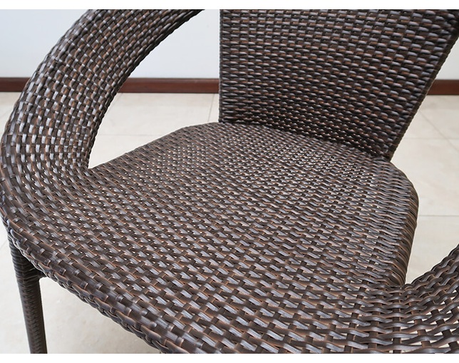 TUBAN Synthetic Rattan Arm Chairの写真