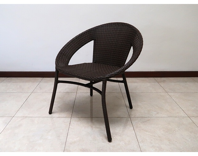 TUBAN Synthetic Rattan Arm Chairの写真