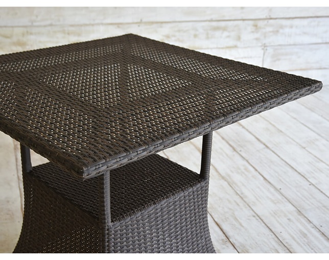TUBAN Synthetic Rattan Square Tableの写真
