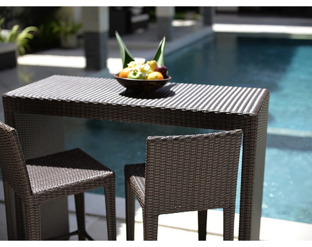 TUBAN Synthetic Rattan Counter Tableの写真