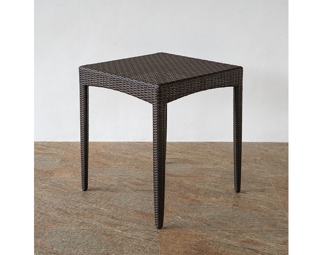 TUBAN Synthetic Rattan Terrace Tableの写真