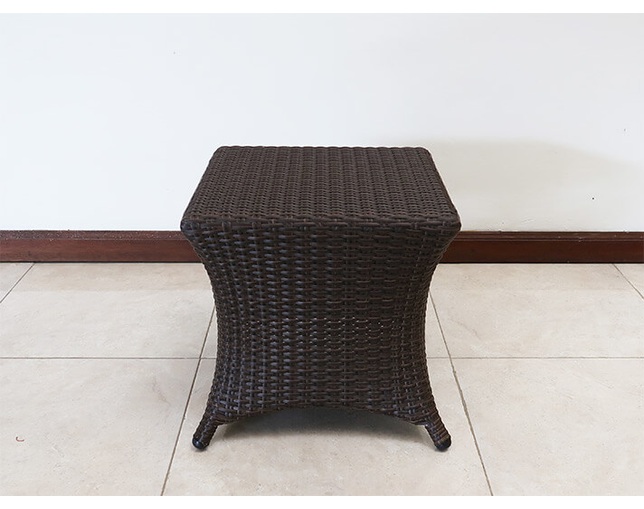 TUBAN 【受注生産品】Synthetic Rattan Terrace Side Tableの写真