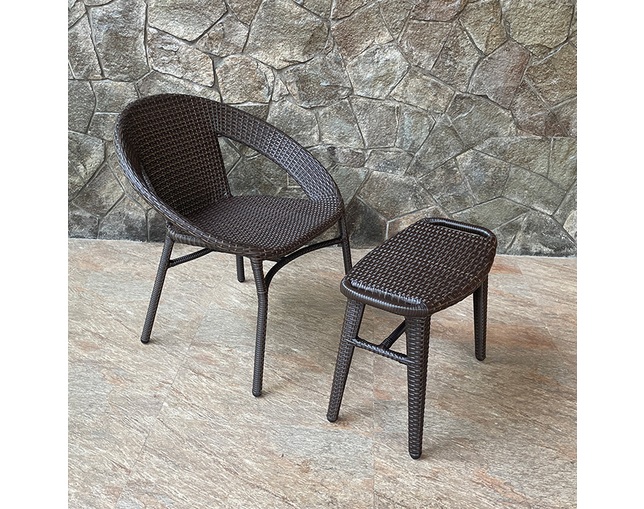 TUBAN Synthetic Rattan Stoolの写真