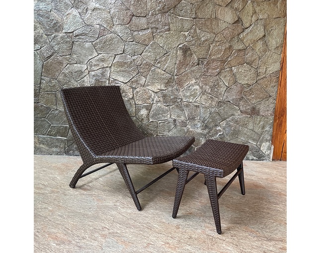TUBAN Synthetic Rattan Stoolの写真