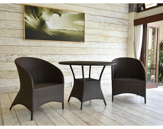 TUBAN Synthetic Rattan Round Tableの写真