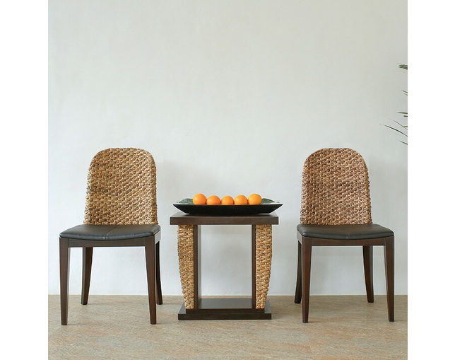 MITRA Water Hyacinth Round Edge Chairの写真