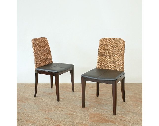 MITRA Water Hyacinth Round Edge Chairの写真