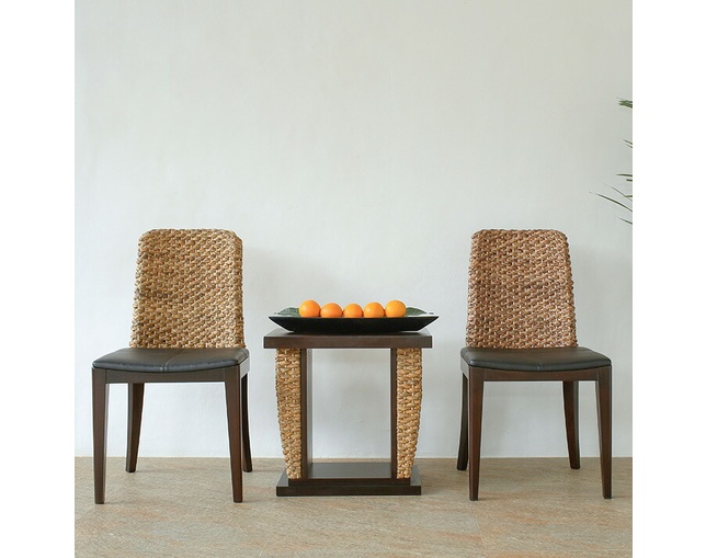 MITRA Water Hyacinth Round Edge Chairの写真