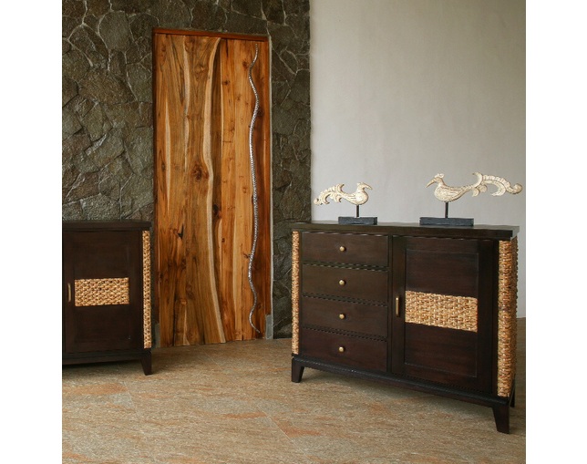 MITRA Water Hyacinth Cabinet with 4 Drawers & Shelfの写真