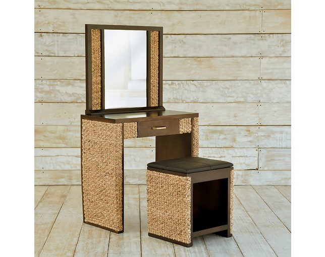 MITRA Water Hyacinth Dresser Setの写真