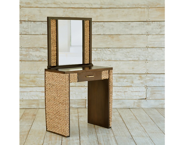 MITRA Water Hyacinth Dresser Setの写真