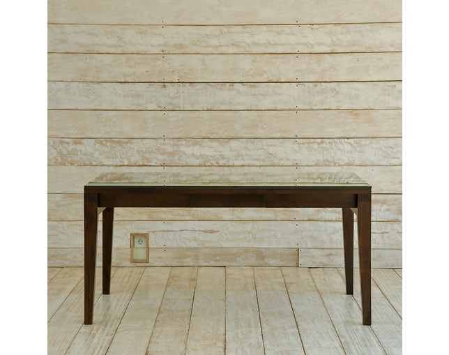 MITRA Water Hyacinth Dining Table with Glass & Carving Woodの写真