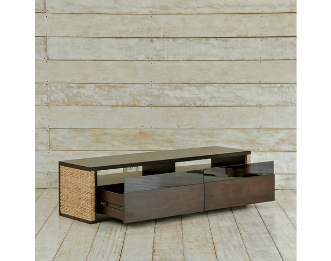 MITRA Water Hyacinth TV Board 3 Drawers & Acrylic Glassの写真