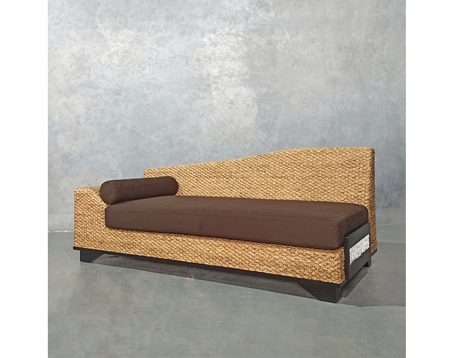 MITRA MITRA Water Hyacinth Sofa Bedの写真