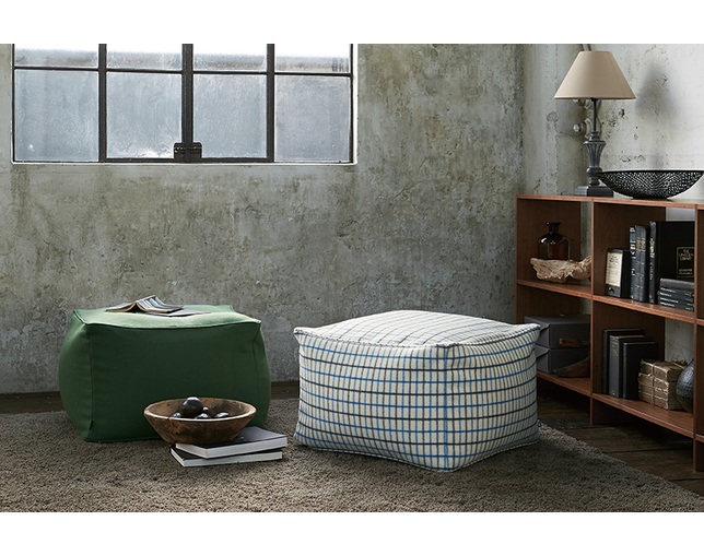 BOY STOOL ONEの写真