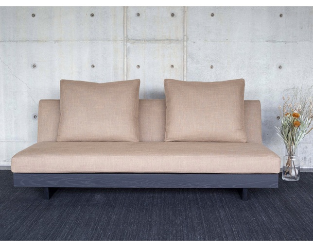 NOUS PROJECTS TORENO Sofaの写真