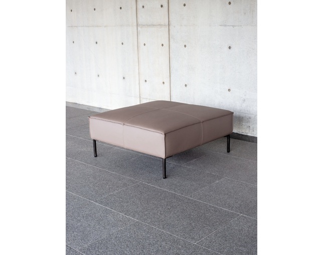 NOUS PROJECTS CETUS　Ottomanの写真