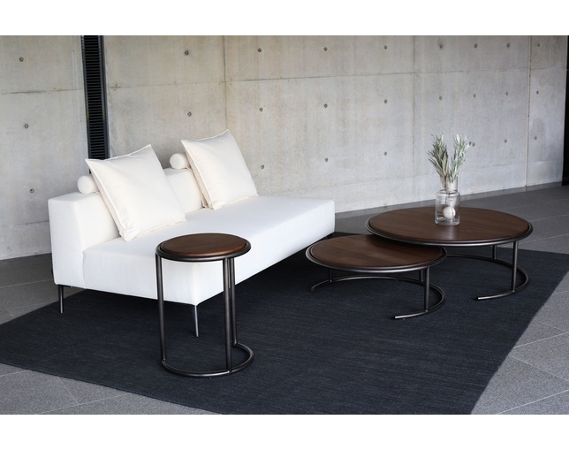 NOUS PROJECTS MIRA Armless Sofaの写真