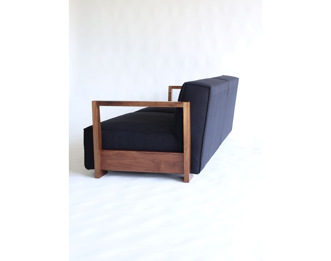NOUS PROJECTS BARIS One-Arm Sofaの写真