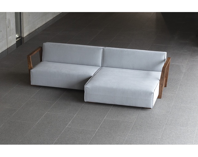 NOUS PROJECTS BARIS One-Arm Couchのメイン写真