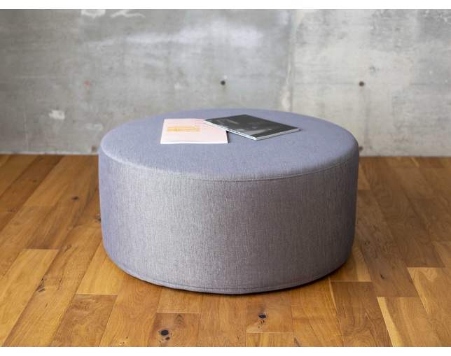 NOUS PROJECTS ROUND STOOLの写真