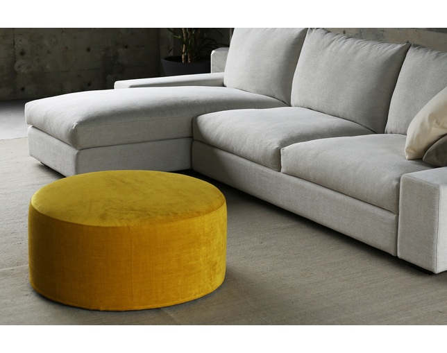 NOUS PROJECTS ROUND STOOLの写真