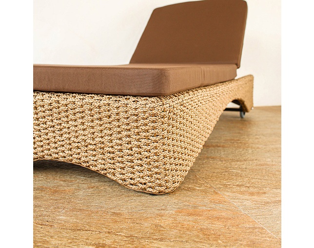 Valen Synthetic Hyacinth Sun Bedの写真