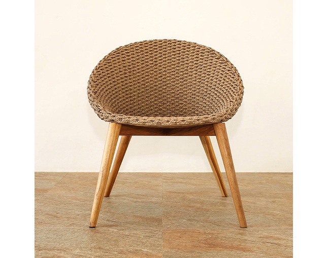 Valen Synthetic Hyacinth Round Chairの写真