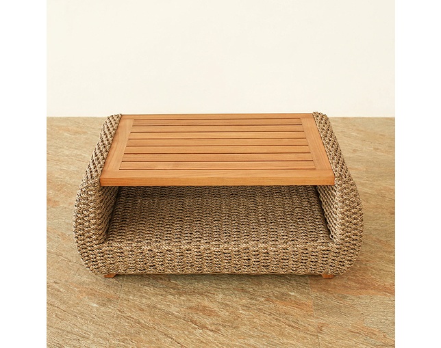 Valen Synthetic Hyacinth Curved Low Tableの写真