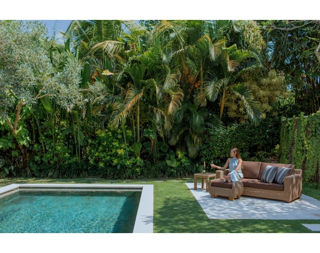 Valen Synthetic Hyacinth Square Side Tableの写真