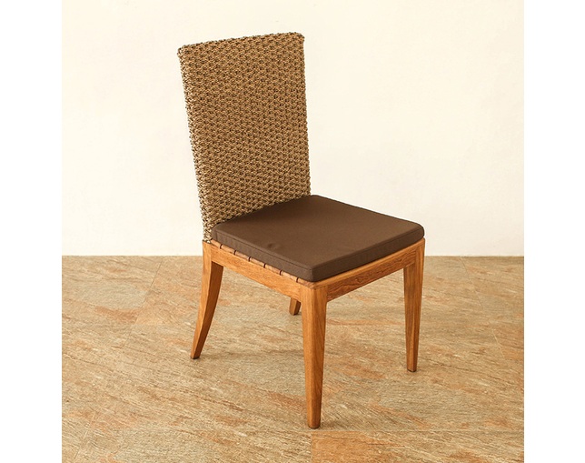 Valen Synthetic Hyacinth No Arm Chairの写真