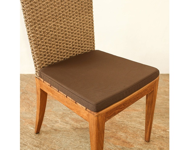 Valen Synthetic Hyacinth No Arm Chairの写真