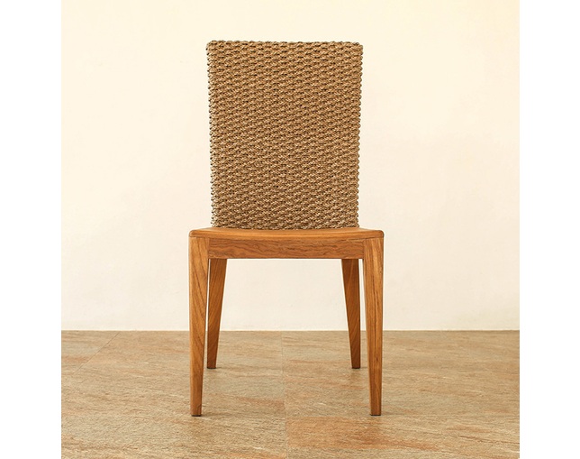 Valen Synthetic Hyacinth No Arm Chairの写真
