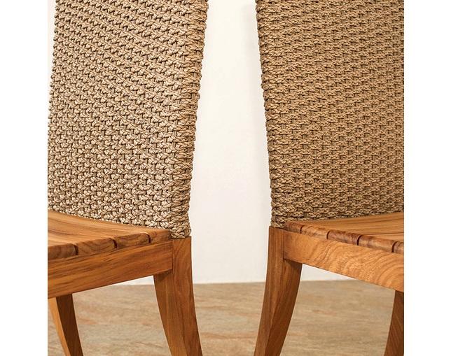 Valen Synthetic Hyacinth No Arm Chairの写真