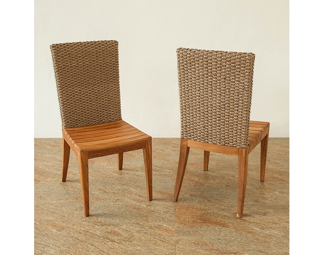 Valen Synthetic Hyacinth No Arm Chairの写真
