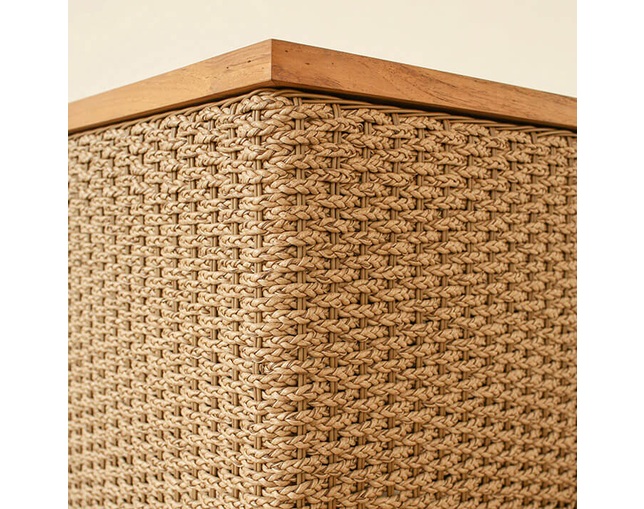 Valen Synthetic Hyacinth Curved Side Tableの写真