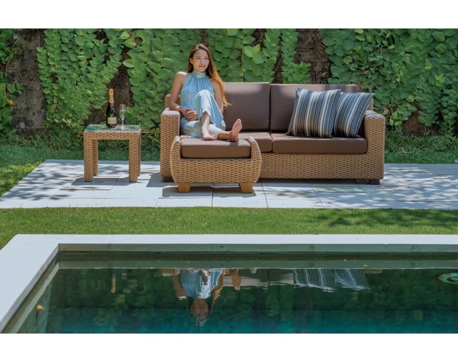 Valen Synthetic Hyacinth Raja Sofa 3Pの写真