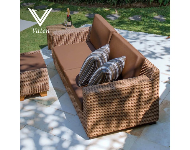 Valen Synthetic Hyacinth Raja Sofa 3Pの写真