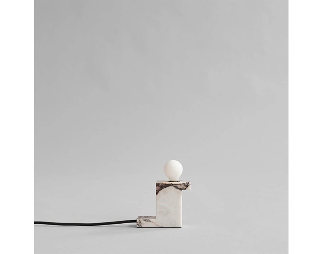 101 COPENHAGEN 101 COPENHAGEN Brick Lamp Tall Calacattaの写真