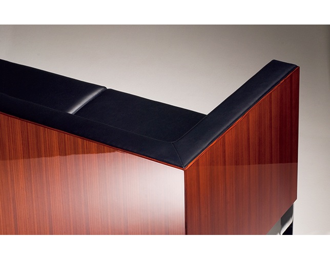 ROCKSTONE ARK love sofaの写真