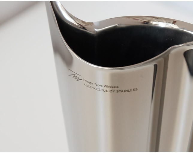 Kultakeskus フラワーベースの写真