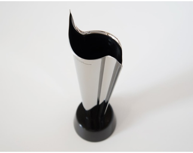 Kultakeskus フラワーベースの写真