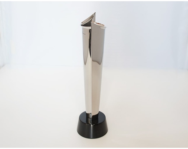 Kultakeskus フラワーベースの写真