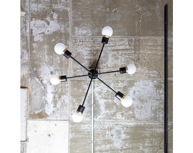 gram eight DEVON 6灯シーリングライト　の写真