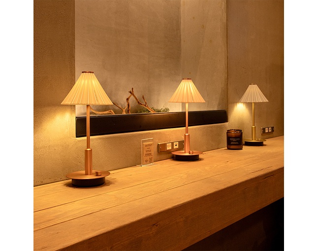 gram eight ORIGAMI LAMP PORTABLE オリガミランプポータブルの写真