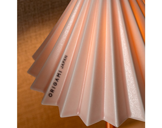 gram eight ORIGAMI LAMP PORTABLE オリガミランプポータブルの写真