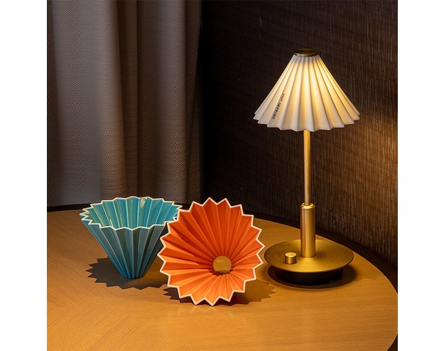 gram eight ORIGAMI LAMP PORTABLE オリガミランプポータブルの写真