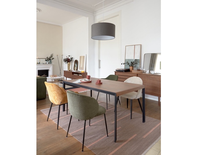 LaForma NADYRIA テーブルの写真